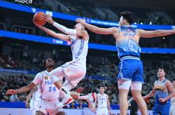 福建男篮客场淘汰对手，进军季后赛